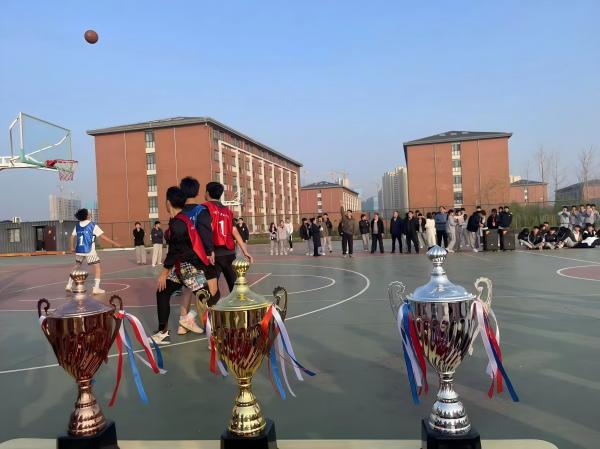 �ഺ��Ѫ����ҫʱ�̡�ɽ��������ʦѧԺ2024�������3V3 �����������չ�